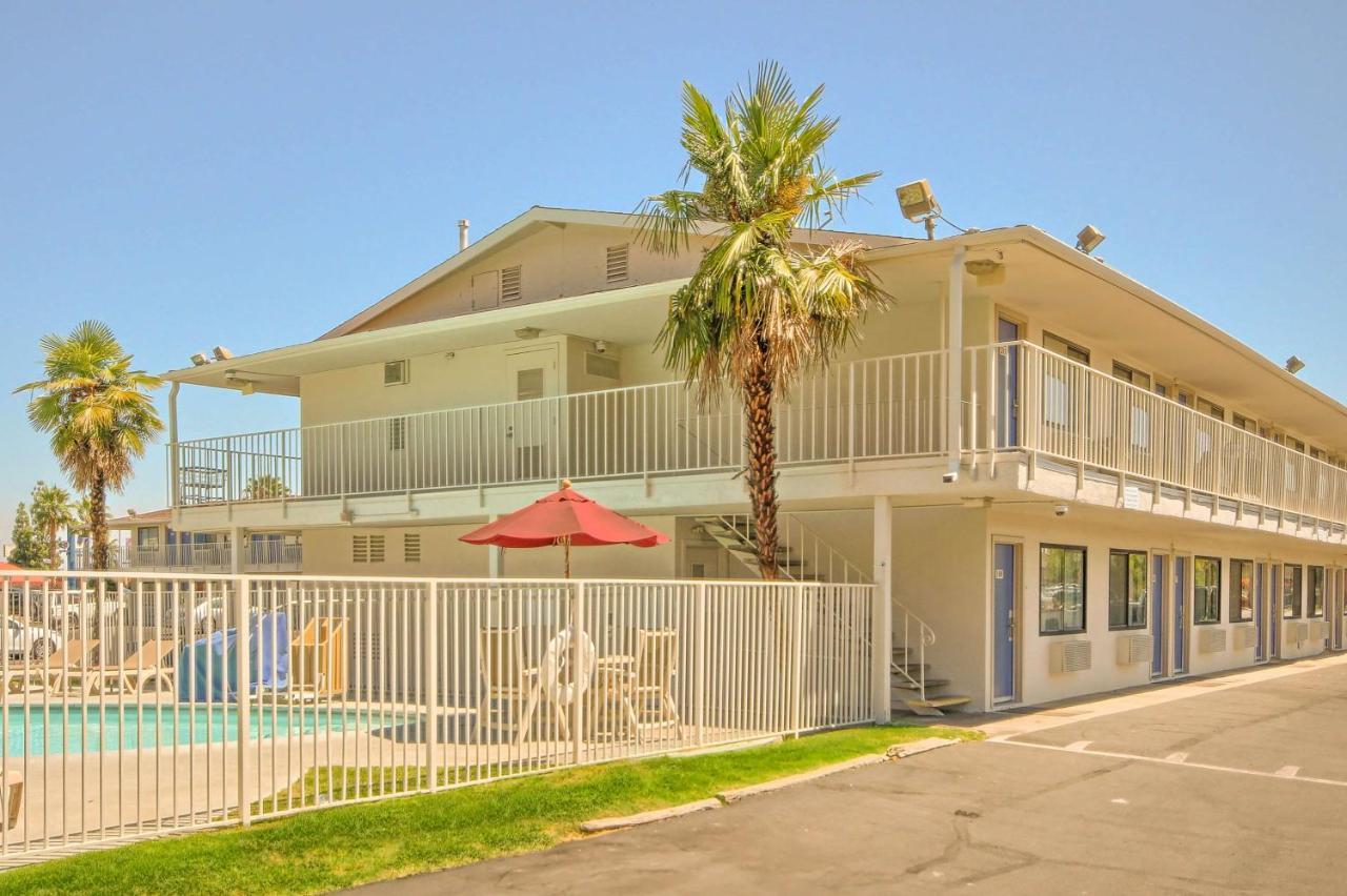 Motel 6-Fresno, Ca - Blackstone North Εξωτερικό φωτογραφία
