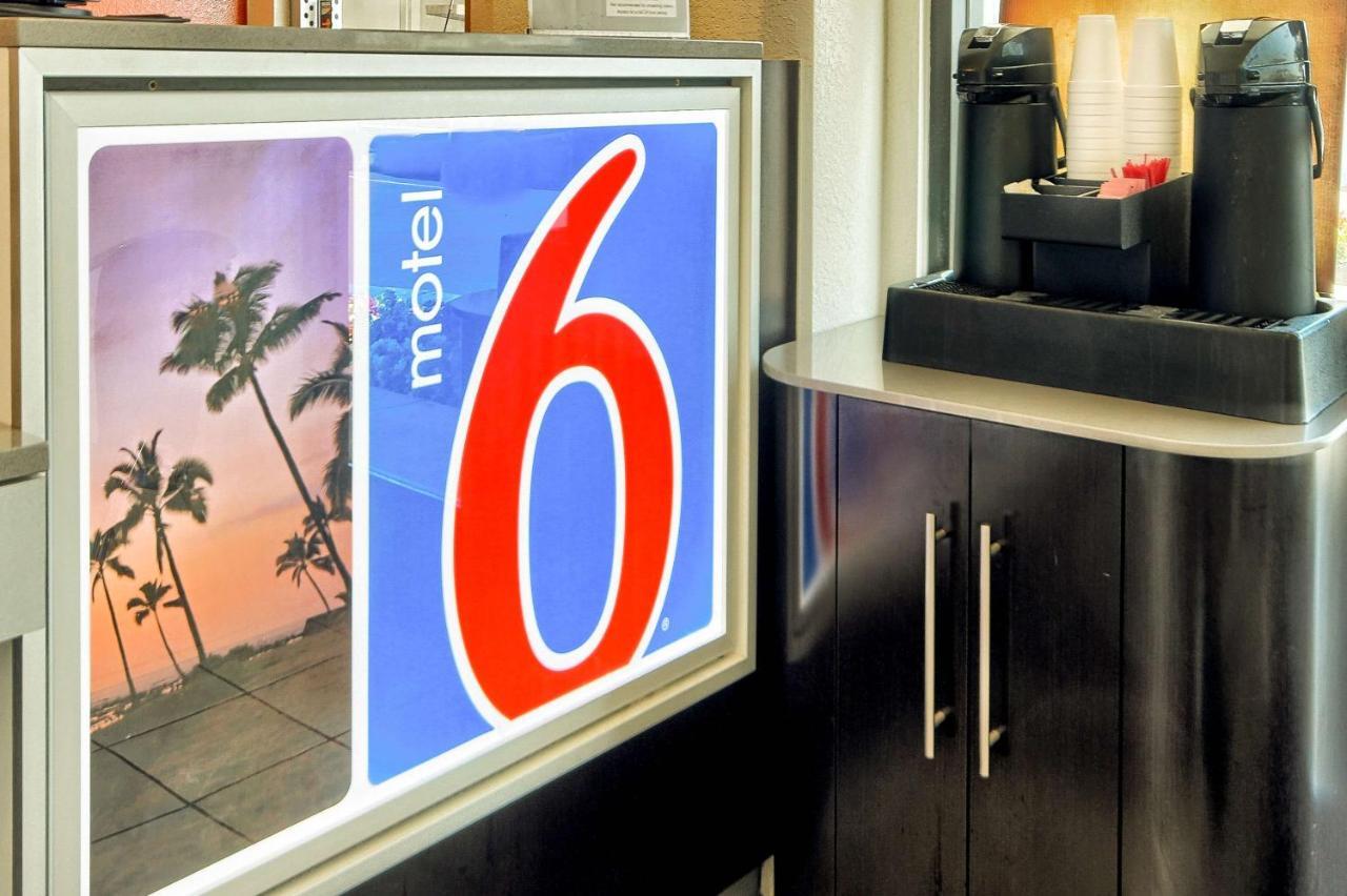 Motel 6-Fresno, Ca - Blackstone North Εξωτερικό φωτογραφία