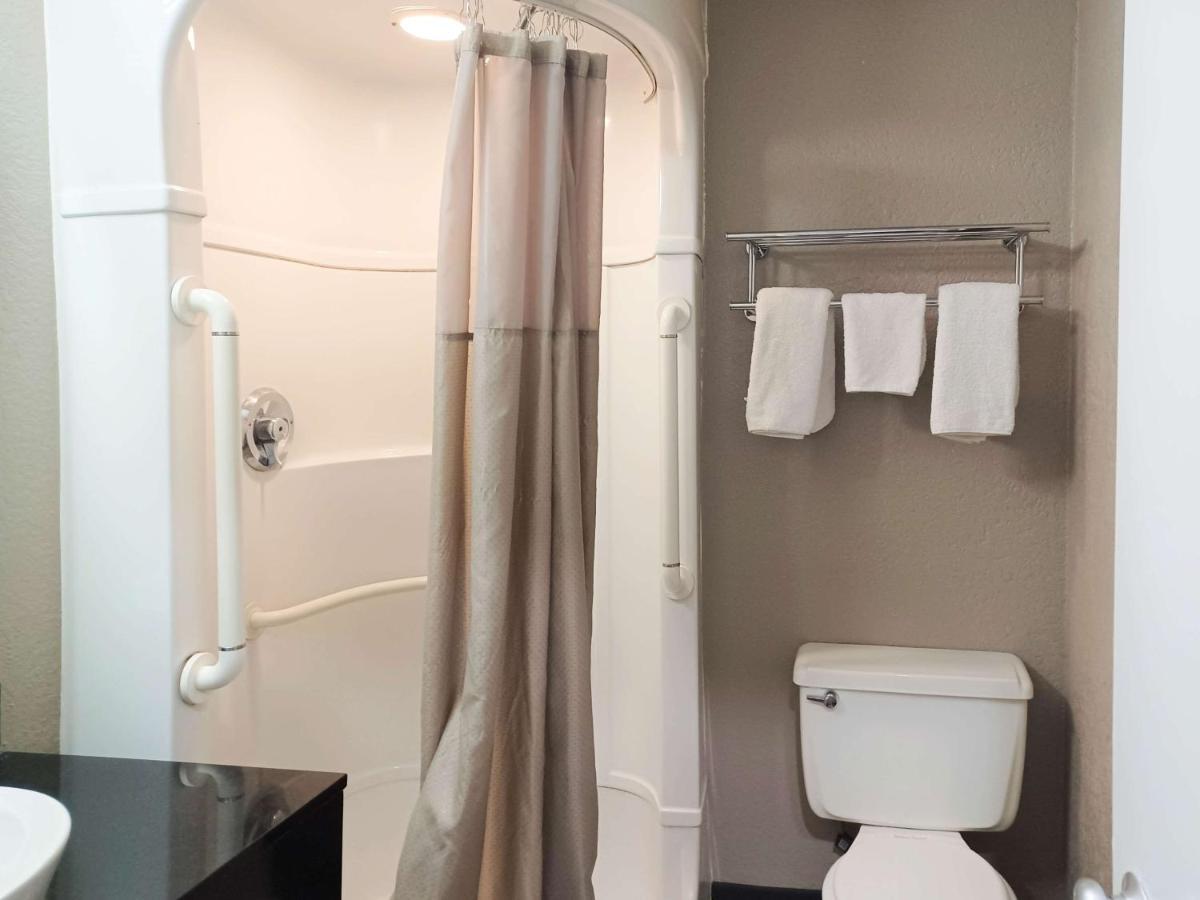 Motel 6-Fresno, Ca - Blackstone North Εξωτερικό φωτογραφία