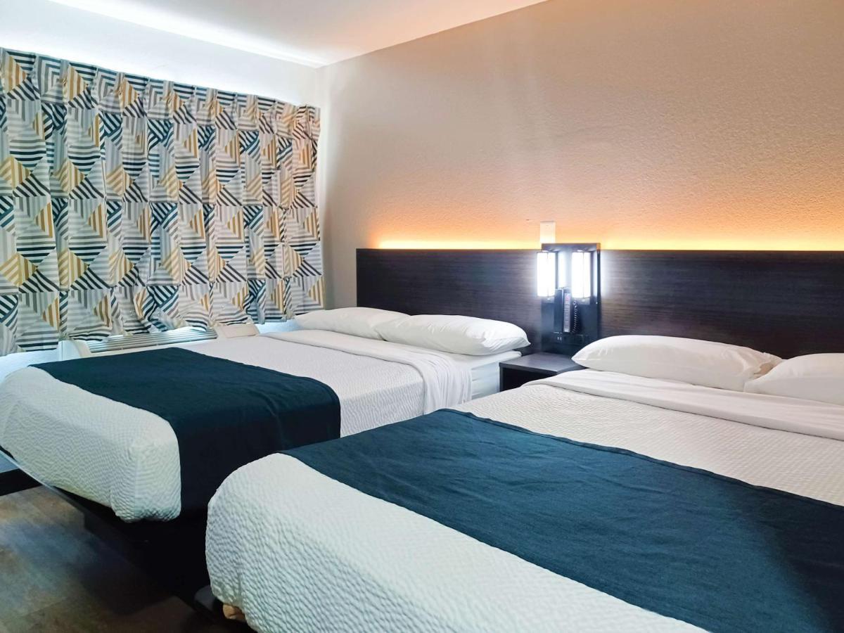 Motel 6-Fresno, Ca - Blackstone North Εξωτερικό φωτογραφία