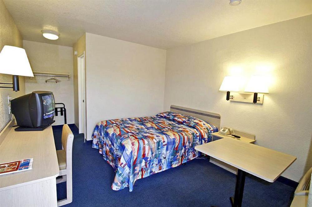 Motel 6-Fresno, Ca - Blackstone North Δωμάτιο φωτογραφία